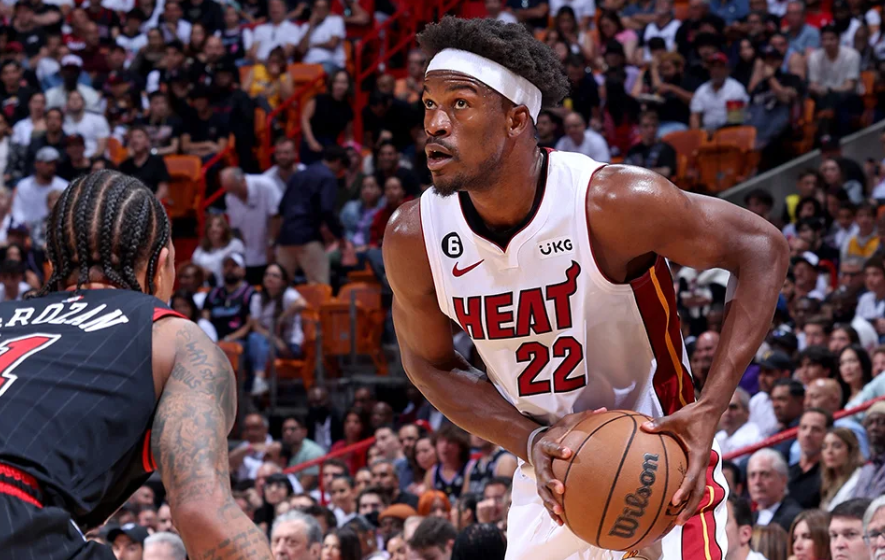 华体会网址今晚芝加哥公牛备战荷甲，遗憾出局细节曝光，引发热议，身体对抗强度拉满的简单介绍