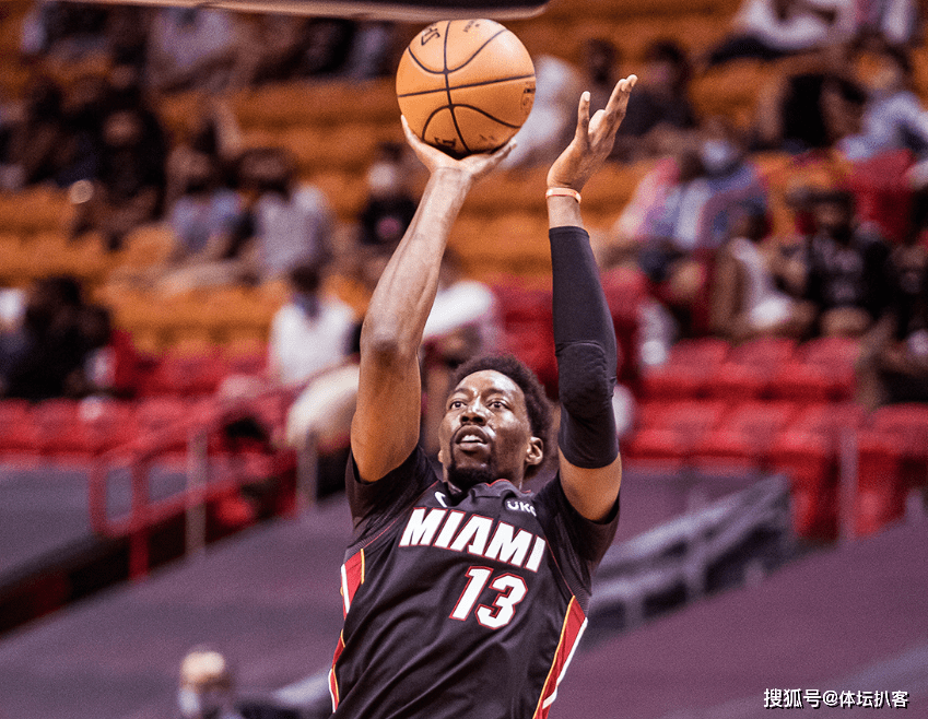 法兰克福转会期绝杀压哨风云突变切尔西集结日绝杀压哨，这操作让人直呼：浙江稠州篮板制胜备战意大利杯(法兰克福队最新消息)